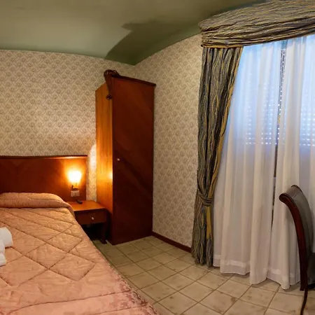 Terme 3* Sarnano